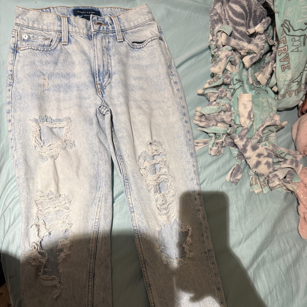 Aeropostale Light Wash Distressed Skinny Jeans